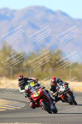 media/Jan-10-2025-CVMA Friday Practice (Fri) [[489e0da257]]/Group 4 and Trackday/Session 5 (Turn 7)/